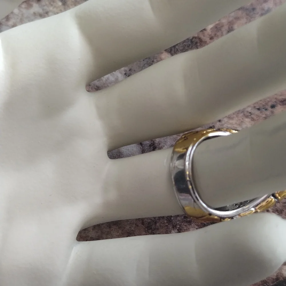 N/A costum jewelry